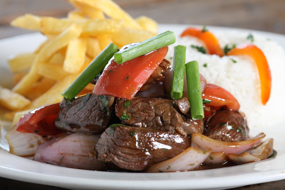 Lomo saltado